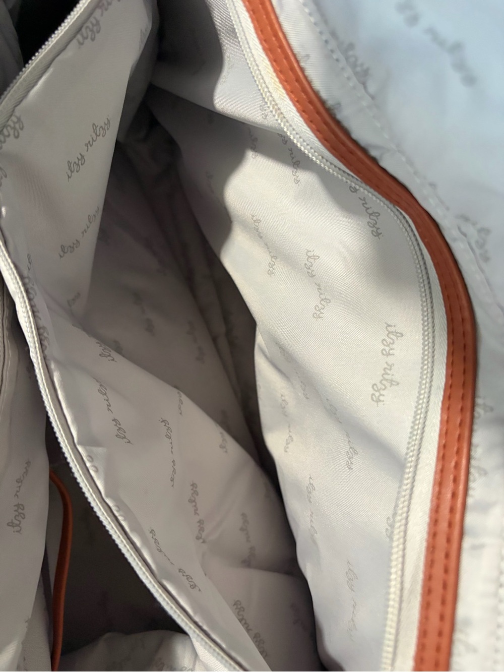 Itzy Ritzy Weekender Bag - Picture 5 of 11